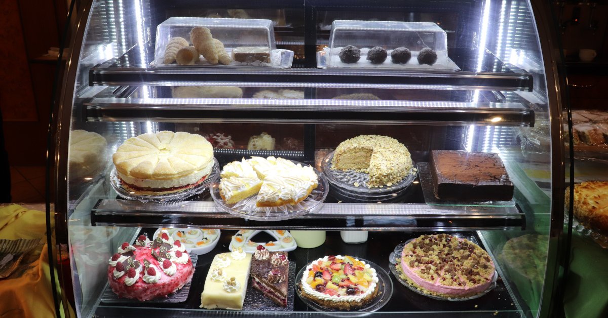 Kuchen & Torten - wechselndes Angebot - Konrad's Café