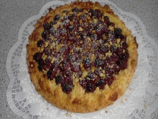 Kirschtorte mit Butterstreusel